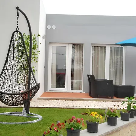 Vakantiehuis Charming House Atalaia + Pool